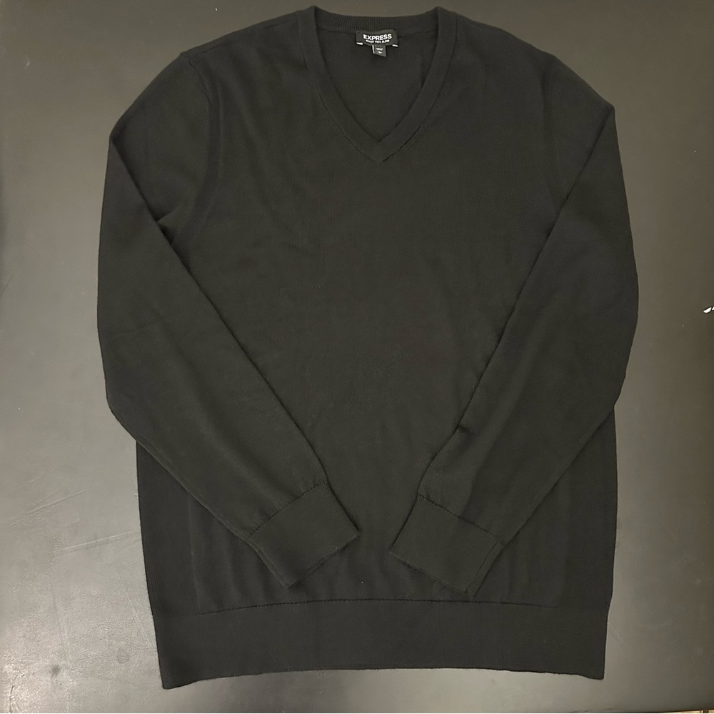 🔥2/$20🔥 Men’s Express Sweater (Large)